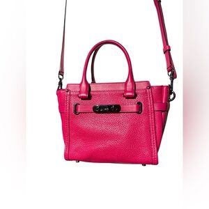 Coach bag Blake swagger 21 pink leather crossbody LIKE NEW